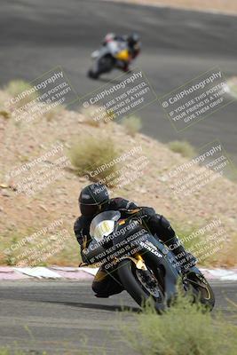 media/Jun-04-2022-WERA (Sat) [[b852bbbd55]]/Race 8 Superbike Expert Novice V7 HW/